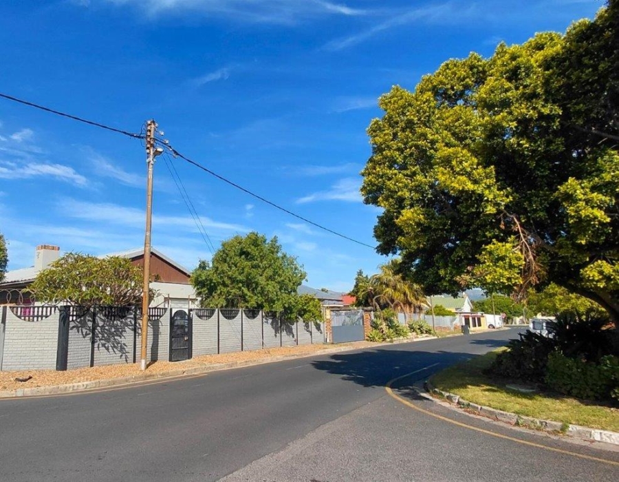 3 Bedroom Property for Sale in Van Der Stel Western Cape